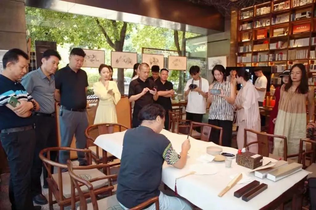 利川红产业集团有限公司,湖北利川红产业集团有限公司