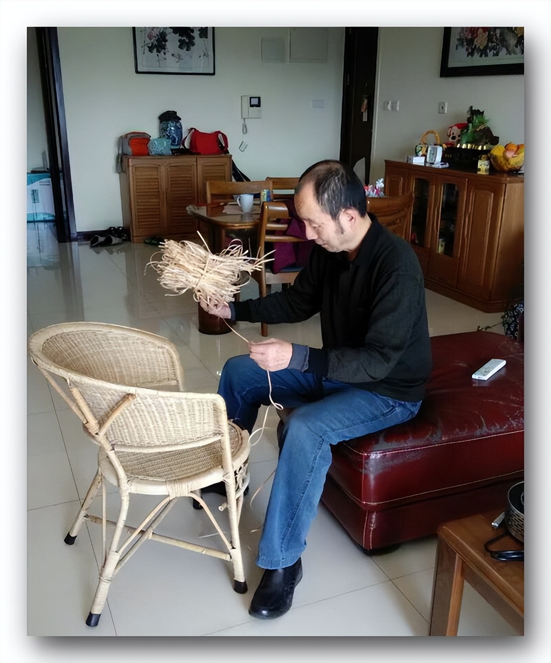 我帮朋友修藤椅「张一冰」