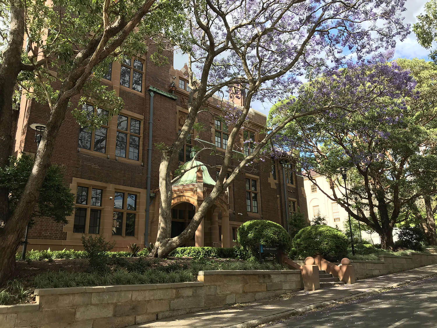 澳大利亚留学申请永居条件,高中毕业去澳大利亚留学条件