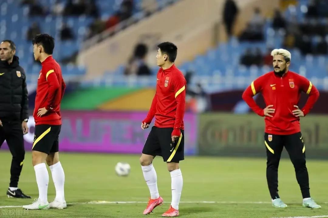 国足惨败越南何时才能重振雄风,国足广州恒大比赛