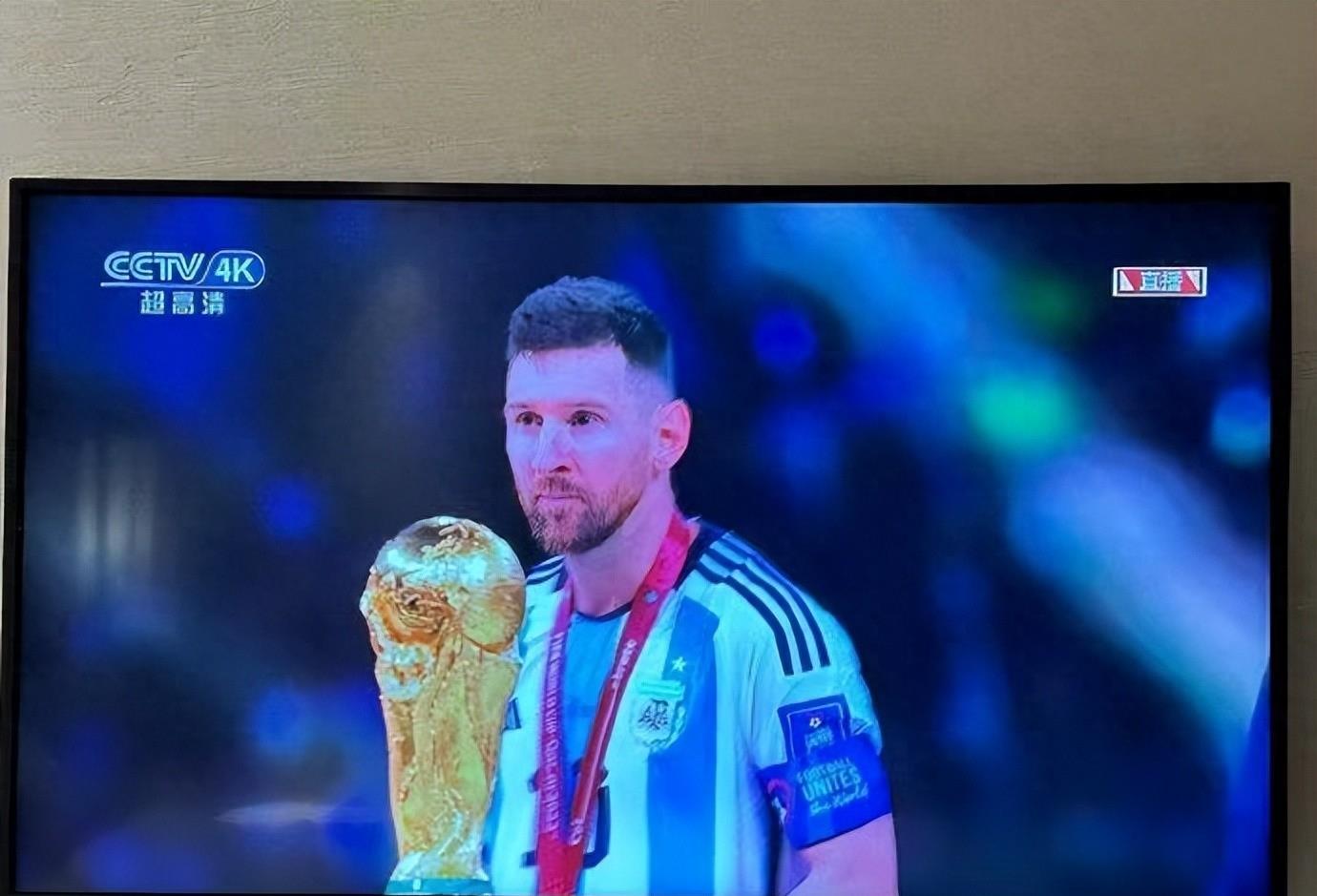 阿根廷球员夺冠举杯,阿根廷夺冠举杯全队