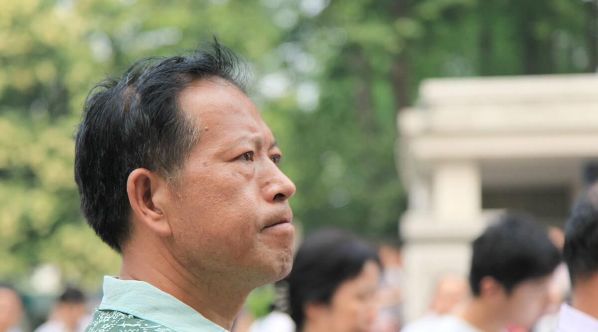 如何在老公面前跟婆婆相处,老公长期不和妻子亲近怎么谈话