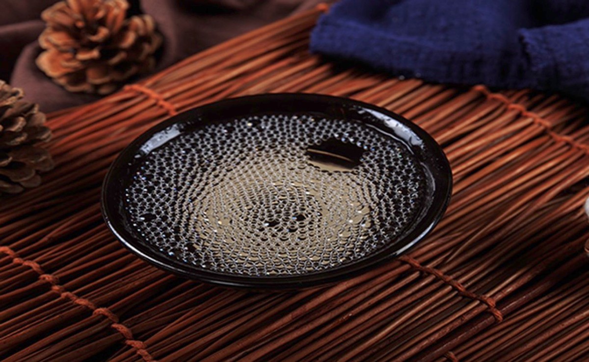 红星二锅头，黄盖玻汾和绿脖西凤，哪个好喝？听听老酒友怎么说