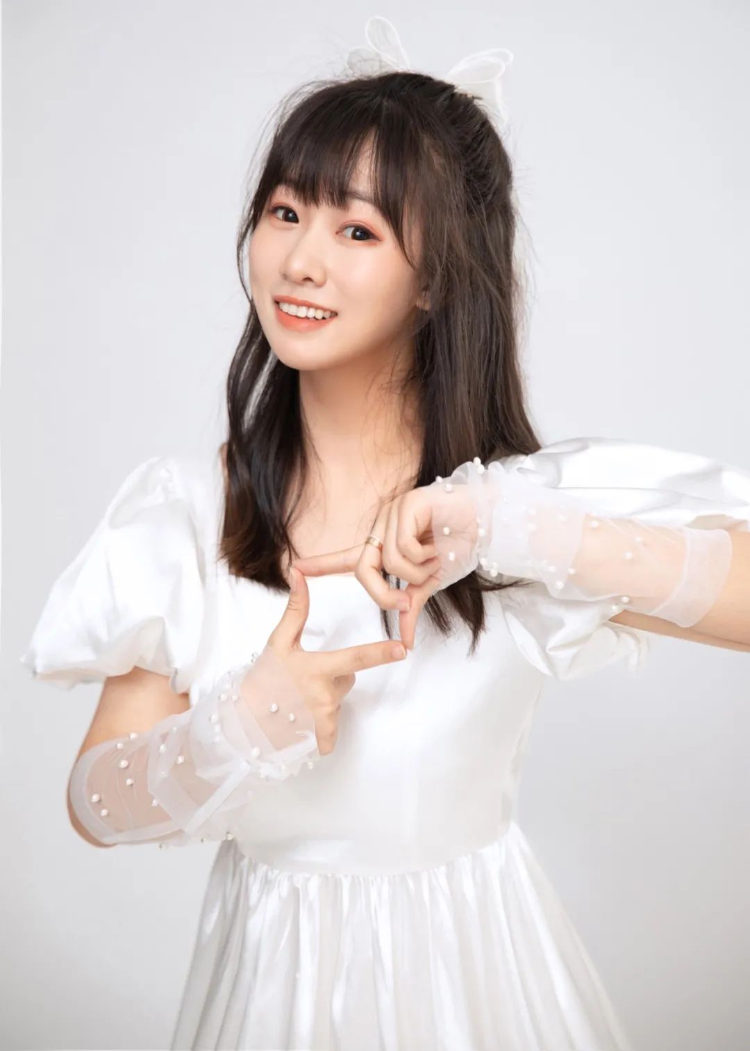 从小代购到年入几千万，大宝的青春里事业爱情双丰收