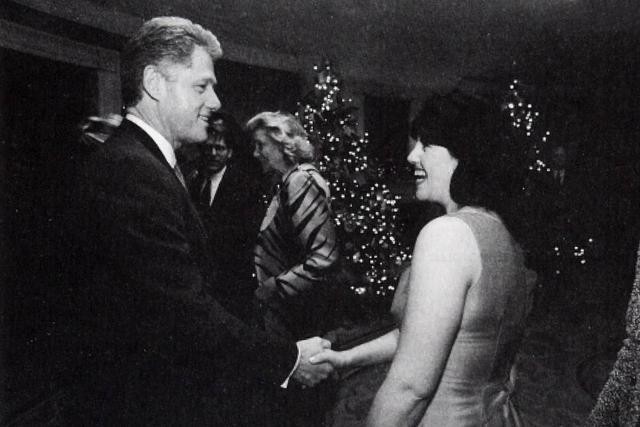 莱温斯基克林顿纪录片,克林顿拥抱莱温斯基视频