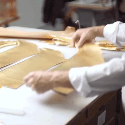 chanel衣服为啥贵,chanel女装贵吗