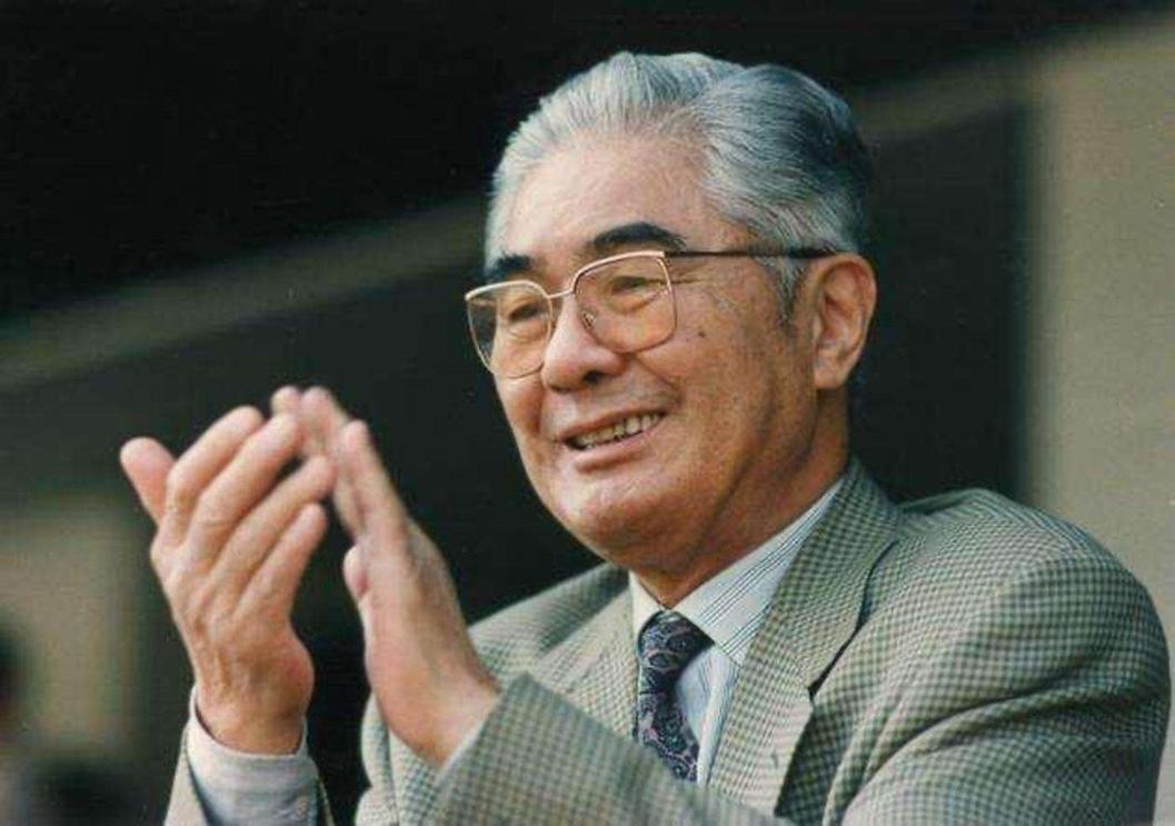 荣毅仁创办中信集团，*小平邓**嘱咐：不要搞官僚主义企业，结果如何