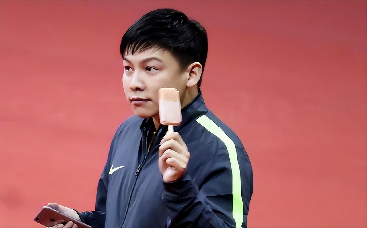 孙颖莎教练邱贻可评价孙颖莎,邱贻可孙颖莎初次见面