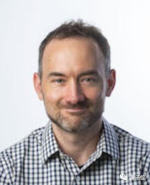 能写c语言代码的ai助手,会写c语言的ai