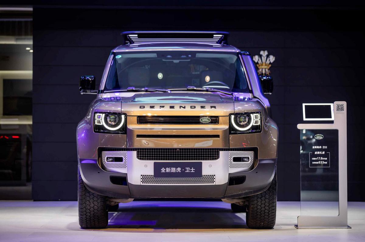 路虎卫士110跟奔驰s级怎么去选,沉稳而不失激情全新路虎卫士110