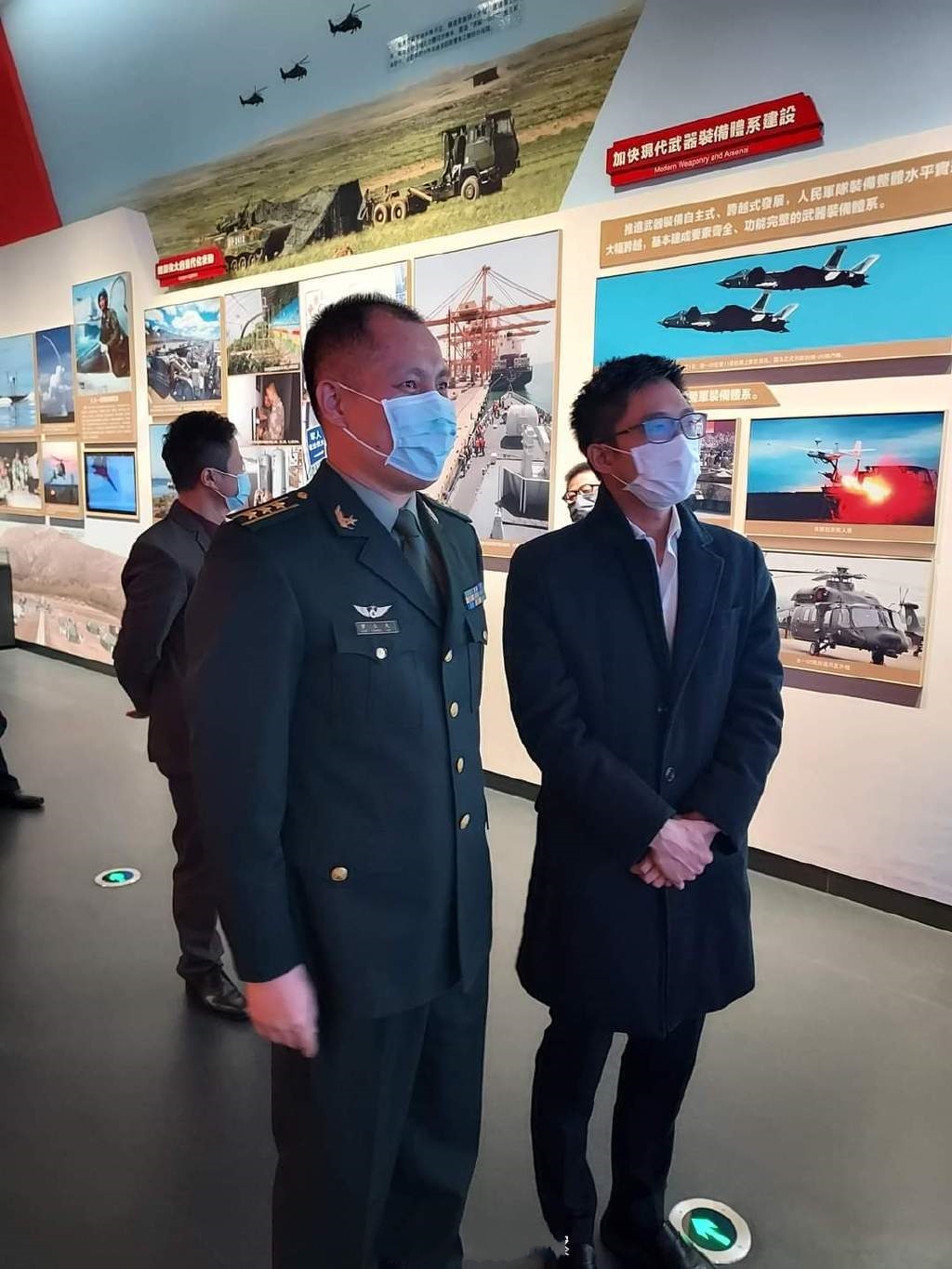 霍启山出席会议,霍启山出席发布会