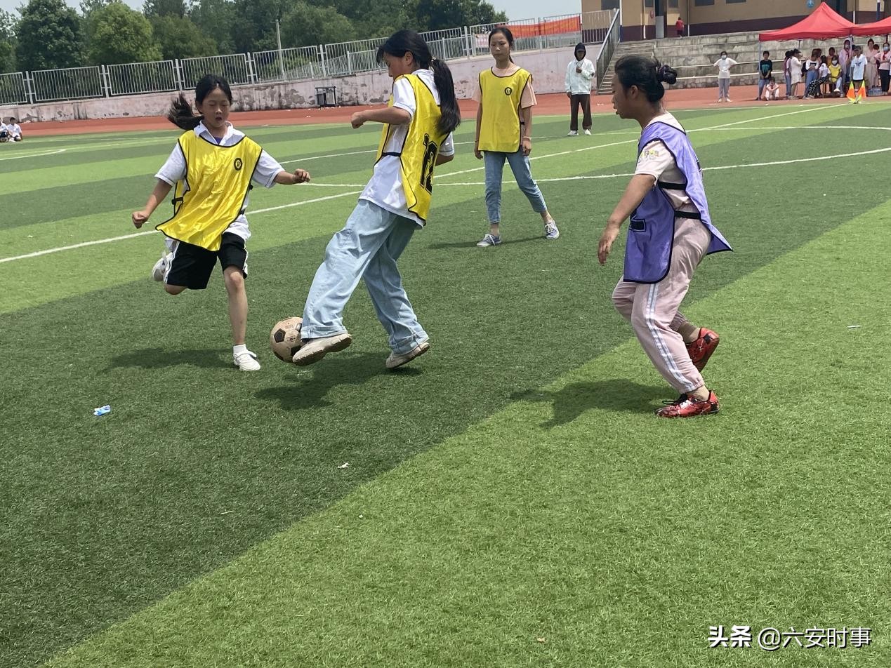 小学校园足球联赛开赛报道,小学校园足球联赛圆满落幕报道