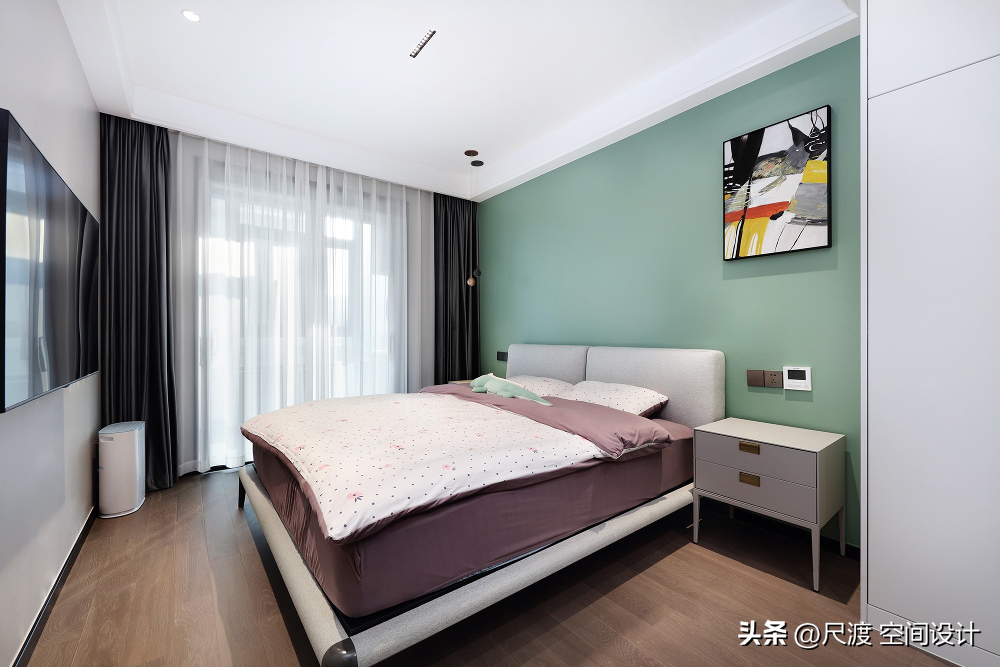 经典的黑白灰风格,高级耐看的极简黑白灰