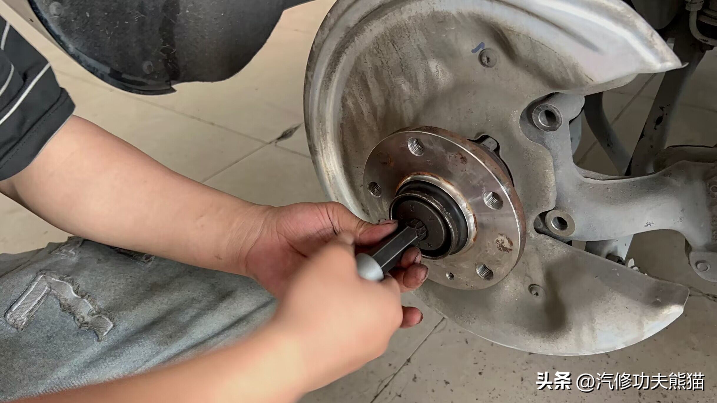 2017款大众迈腾10万公里烧机油,十年的迈腾怎么样后期维修费用