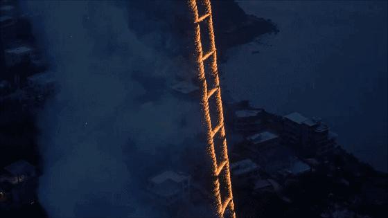 玩火上瘾3分钟烧掉百万!被外媒泼脏水的中国男人,凭啥一战封神