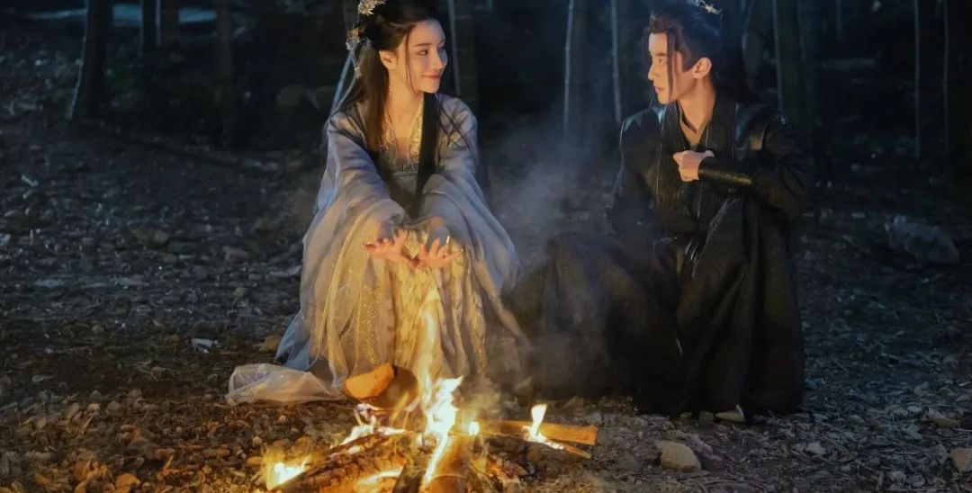 找一部前几秒就很吸引人的短剧,五分钟就让人大呼过瘾的短剧