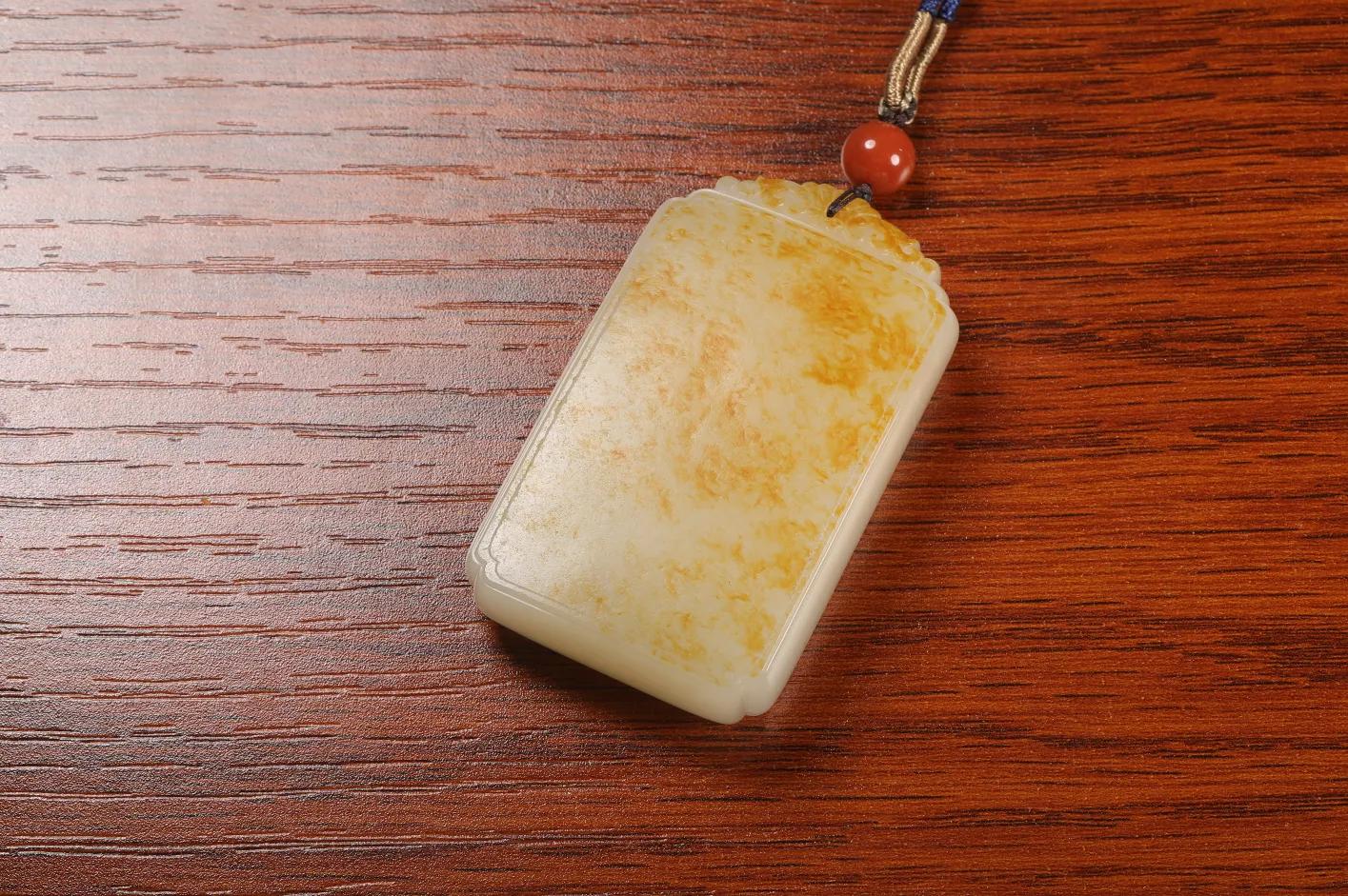 用灯光看玉,看玉要打灯吗