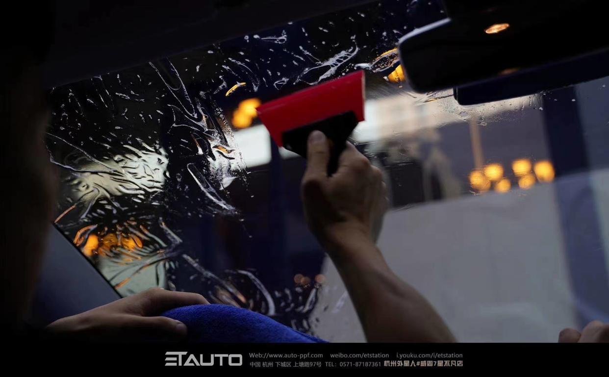 贴了车窗膜为什么不能开窗,车窗刚贴膜不小心开一次窗