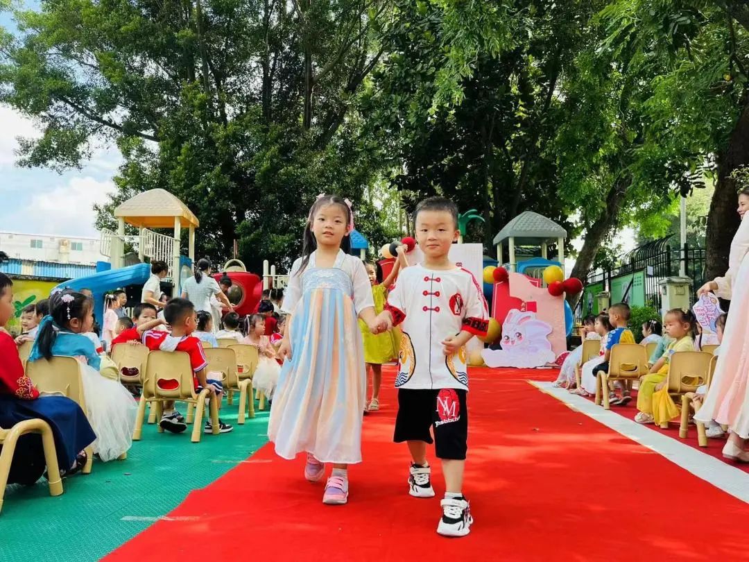 心怀皓月，致敬师恩，百仁幼儿园中秋节教师节双节主题系列活动
