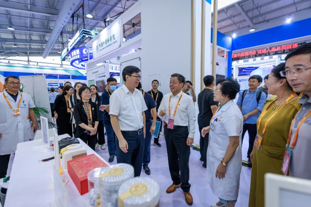 传承不息创新发展——王府医院亮相2023年服贸会