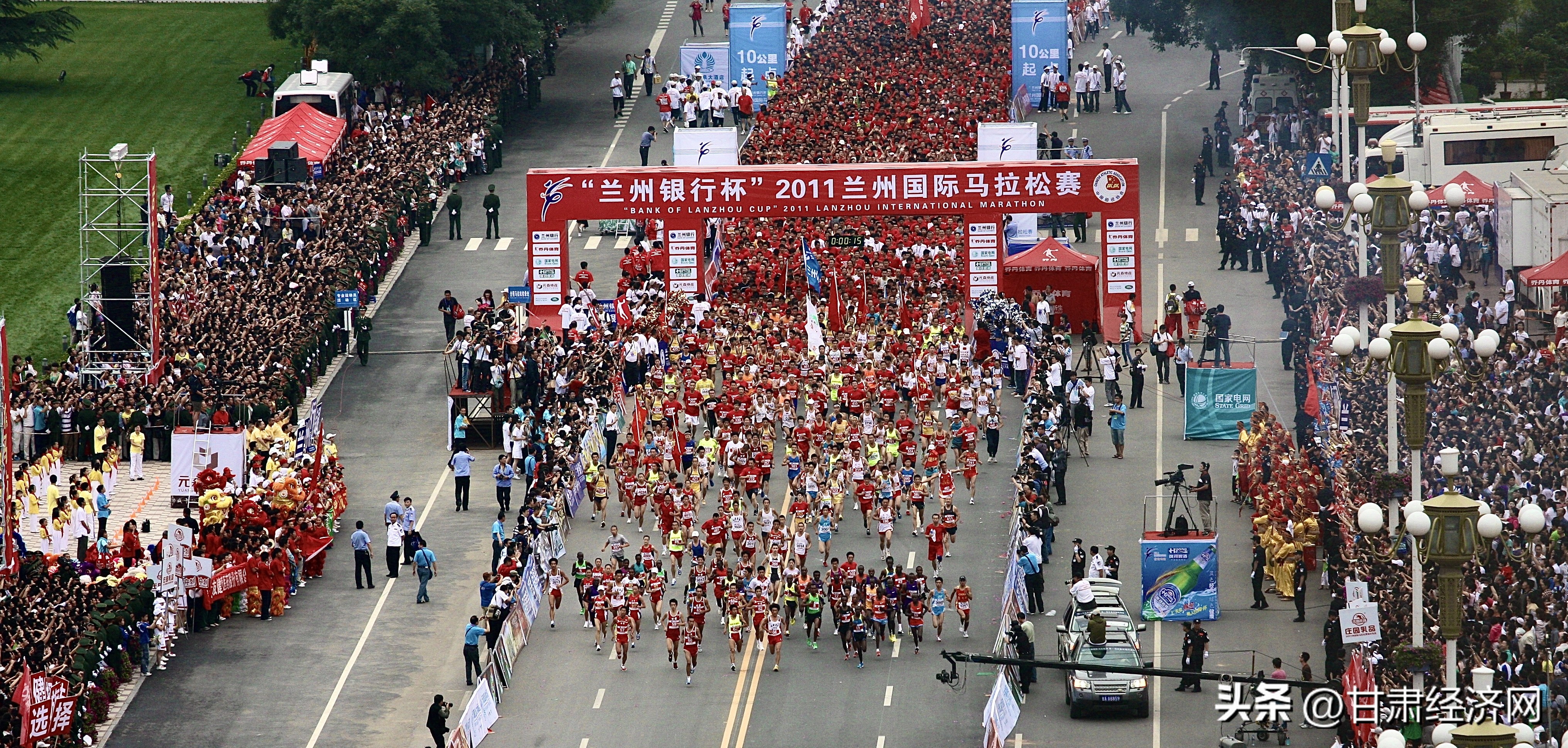 踔厉奋发担使命谋新篇,踔厉奋发勇毅前行向未来