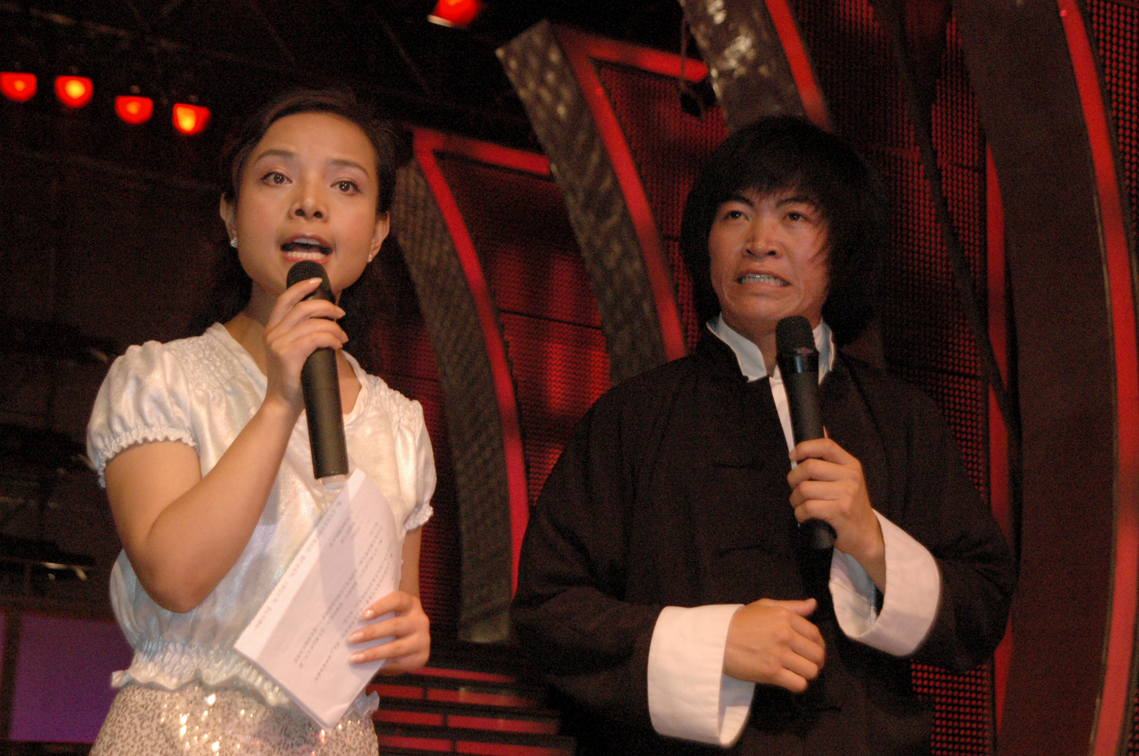 陈涓美声歌曲视频,反串歌手陈涓男女声随意切换