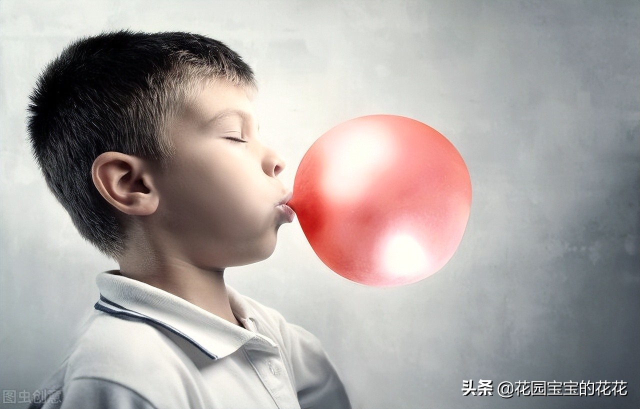 由上班的早晨鞋子踩了一块口香糖，走路粘着响，弄也弄不掉想到的