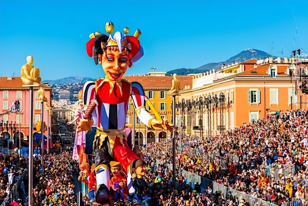 春夏适合去的景点,春夏秋冬的代表景点