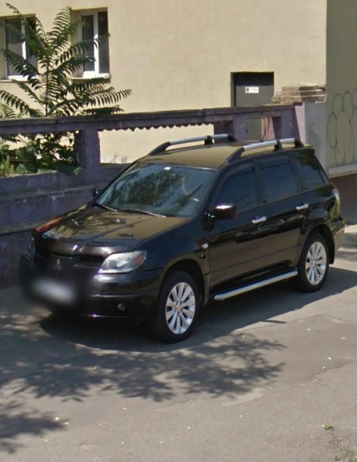 乌克兰敖德萨街头老车、日系车多，但俄罗斯车很少