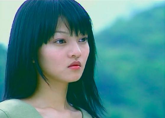 孙燕姿凭什么和周杰伦媲美,能打败周杰伦的只有孙燕姿