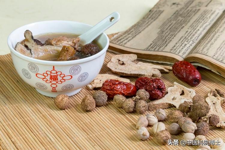 总是冒虚汗睡不好?可能是更年期,中医告诉你几个调理身体小妙招