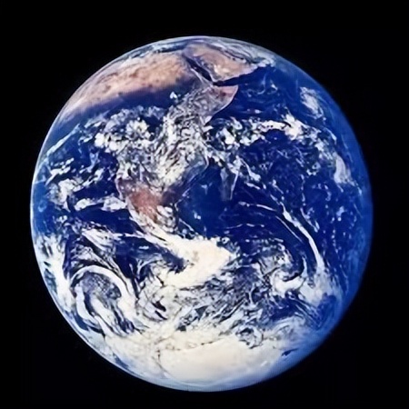 40多亿年里月球对地球做了什么,地球靠的什么能把月球吸住