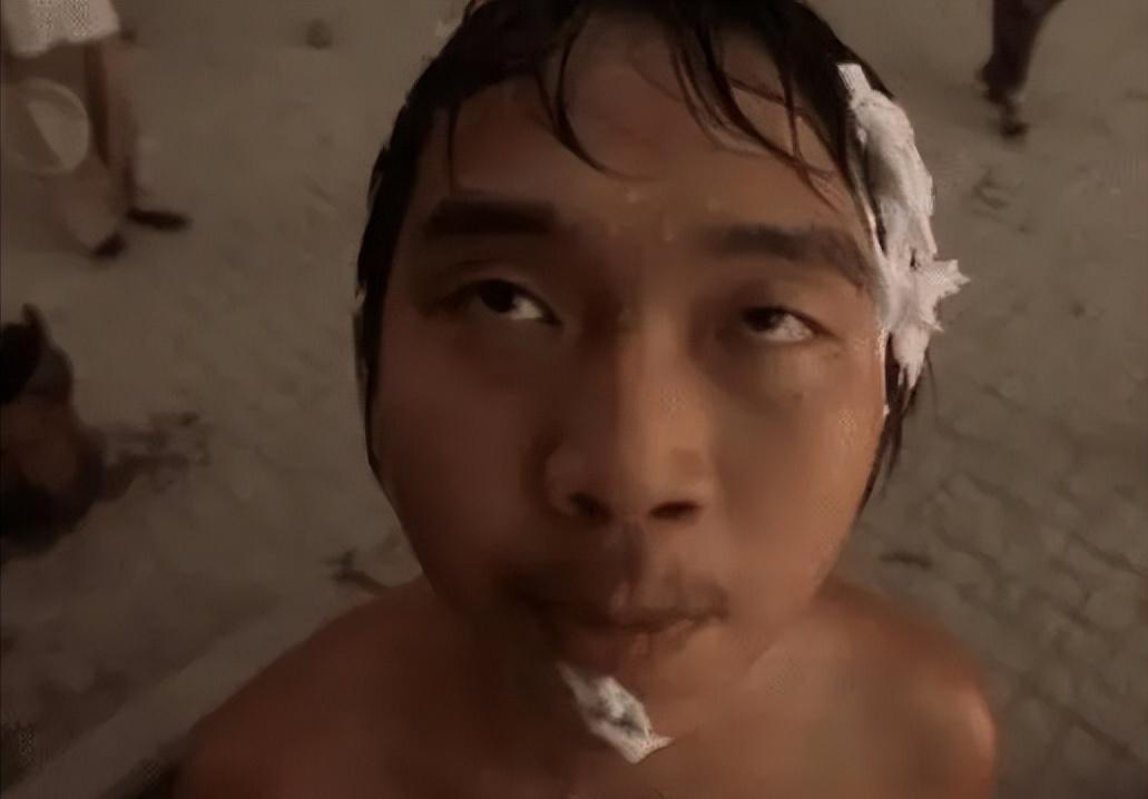 周星驰电影喜剧之王国语版在线看,周星驰播放量最高经典小视频电影