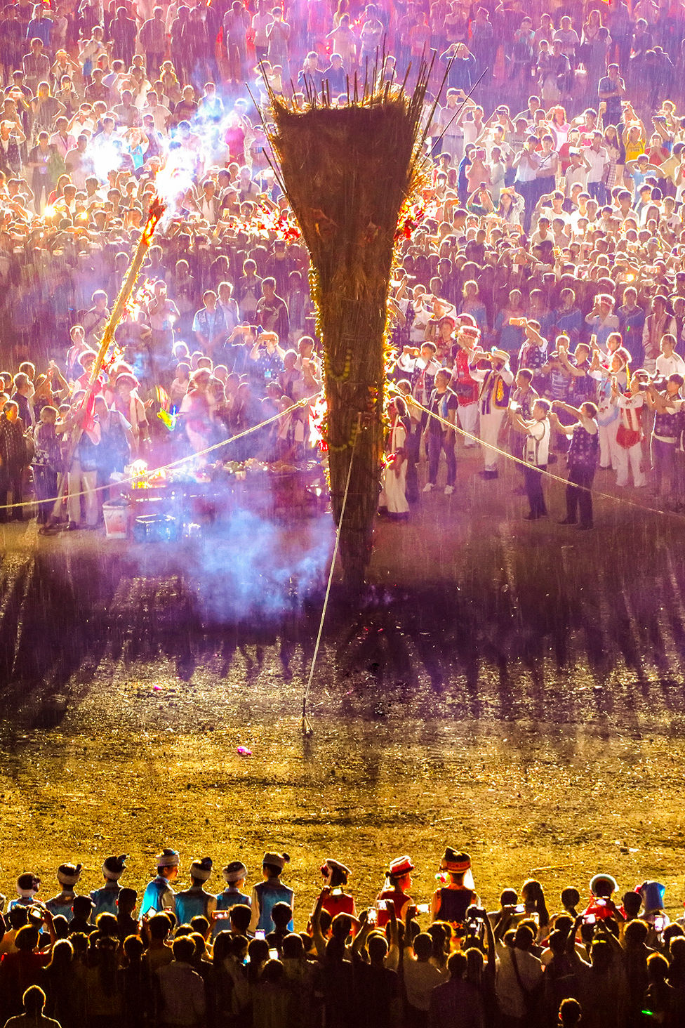 如何看懂中国第一山地省的多彩文化史诗？