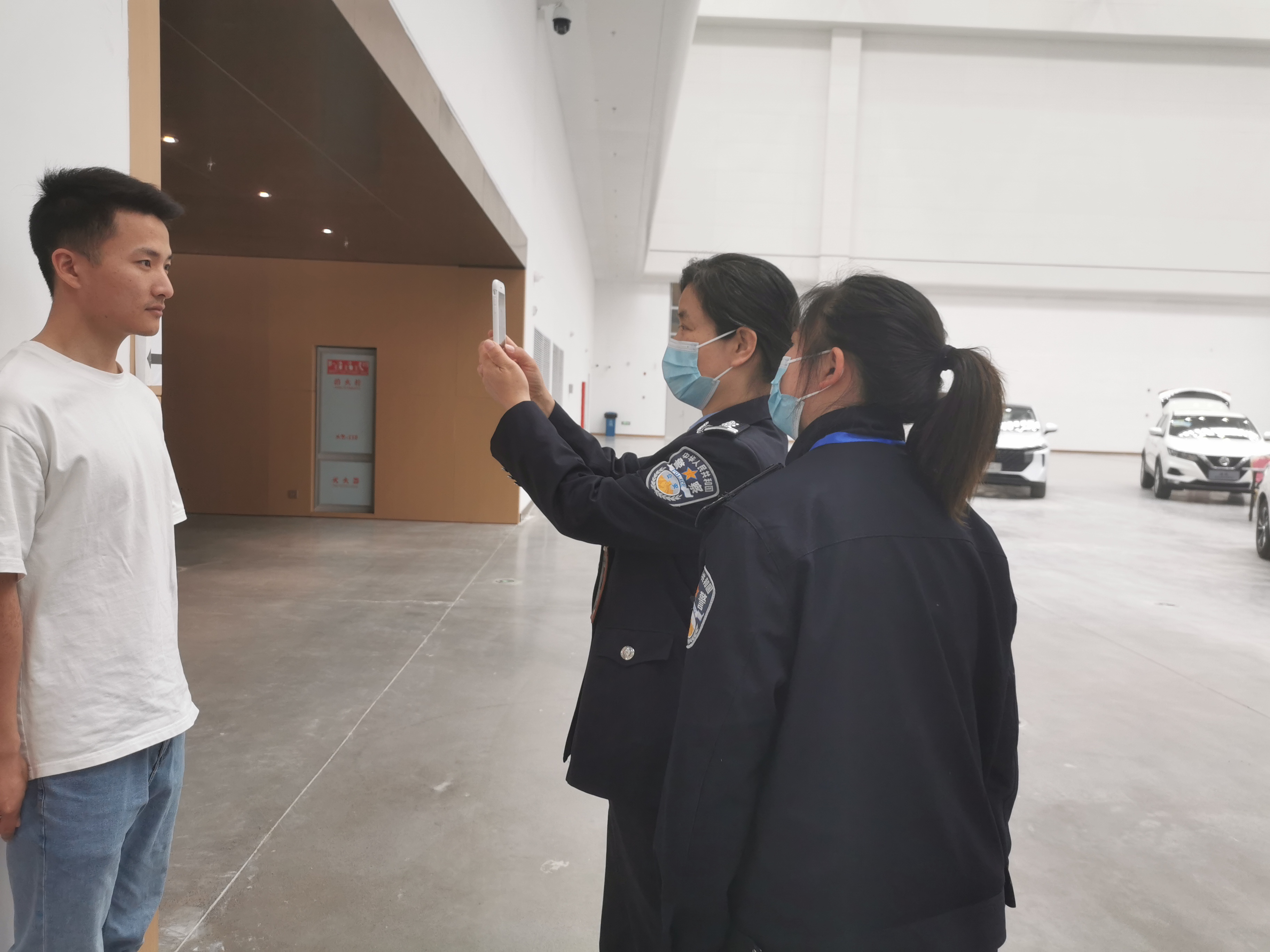 零距离车管服务,上门服务流动车管所