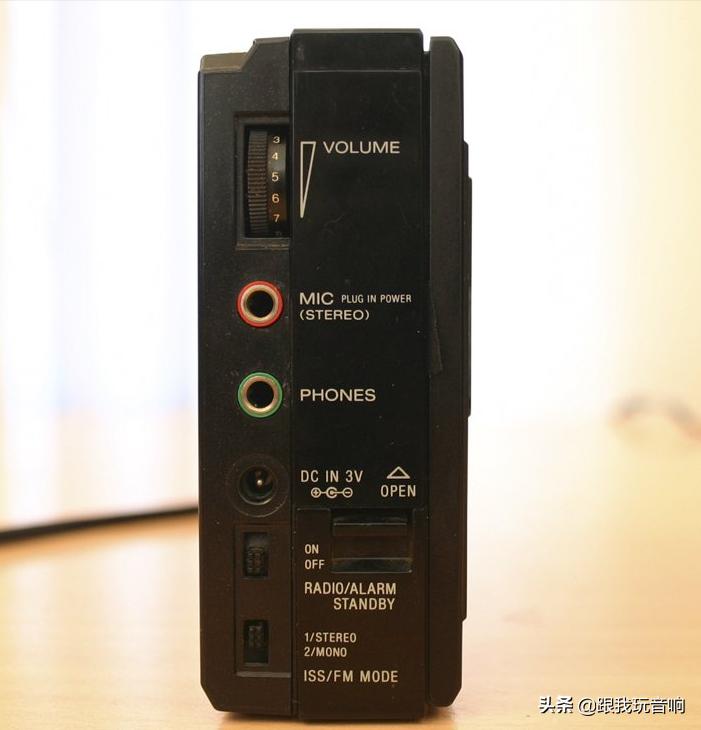 SONYWA-8000收录机FM/SW/MW9波段随身听小型收录机