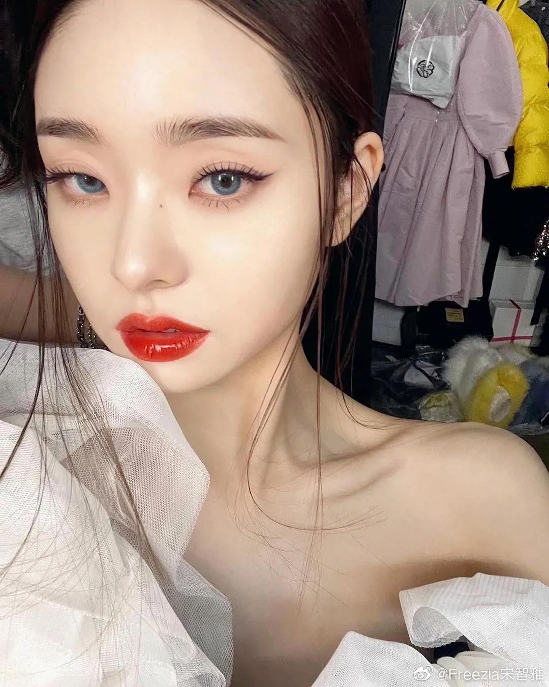 宋智雅是韩国的网红吗 (宋智雅穿的哪些衣服是假货)
