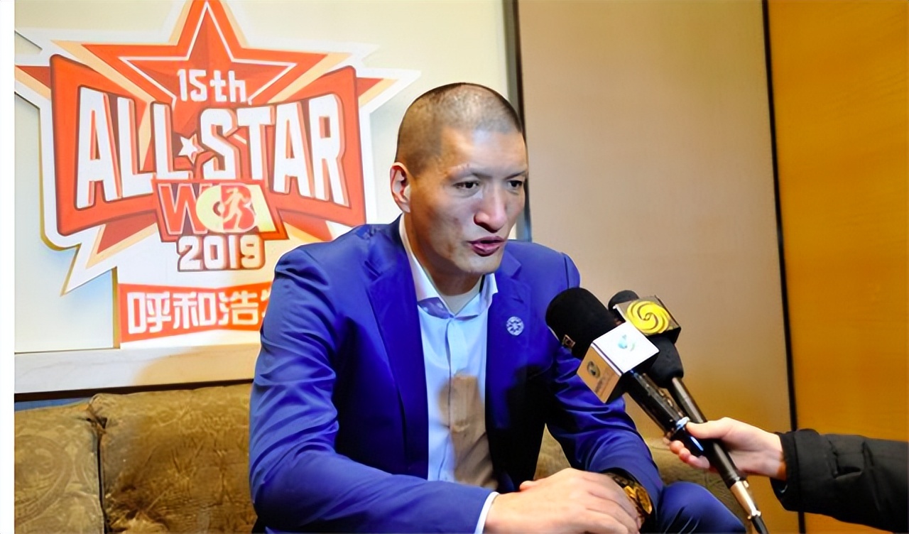 篮球巨星巴特尔：退役7年后，体形消瘦令人心疼，如今投身公益