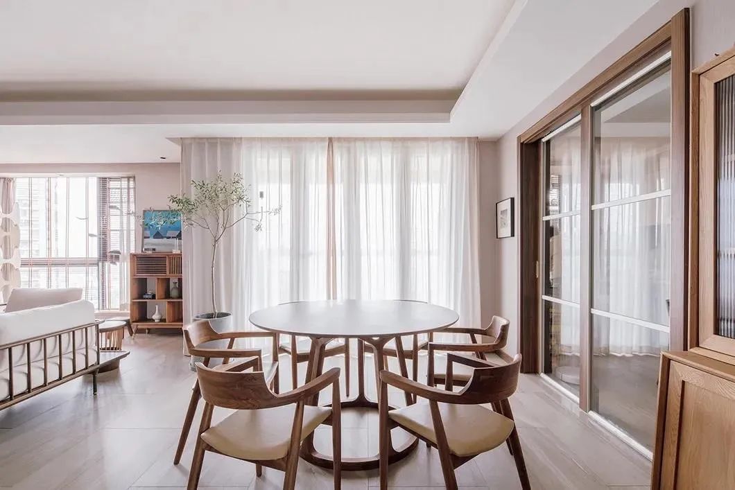 到底应该怎么选择餐桌呢,餐桌怎么选最全选购攻略