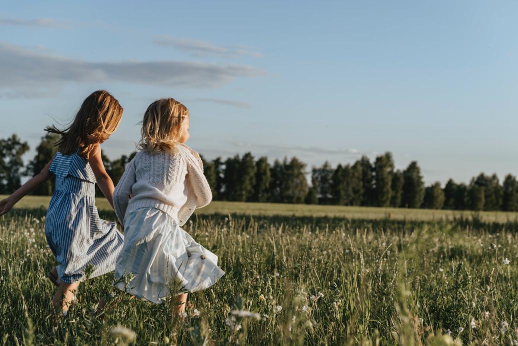 儿童时期遭受心理虐待会对个体之后的发展有何影响？