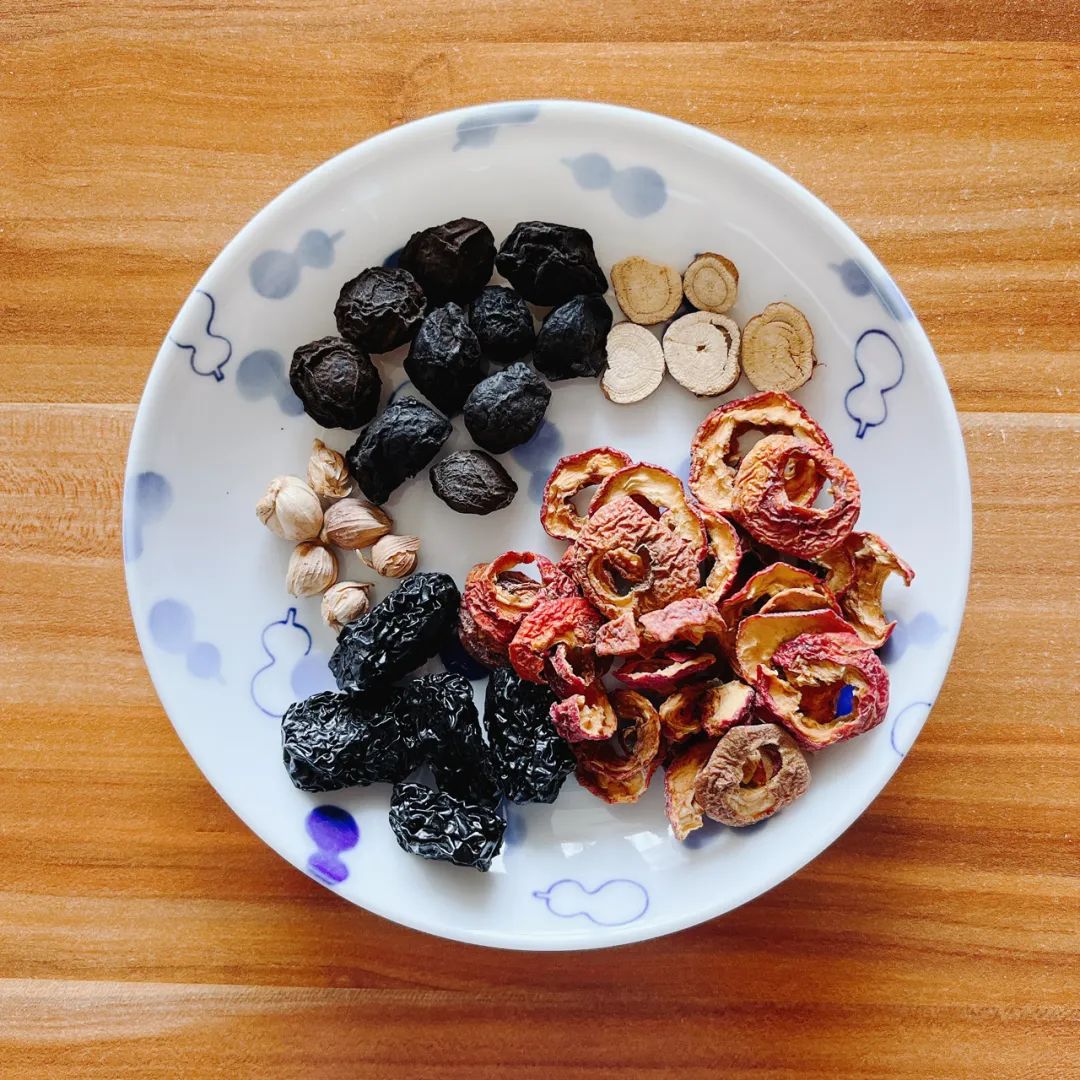 简单地道的酸梅汤和两款茶叶