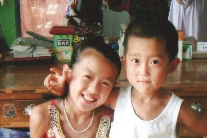 脑瘫关了我一扇门，却打开一扇天窗，让爱照耀进来，温暖我的一生