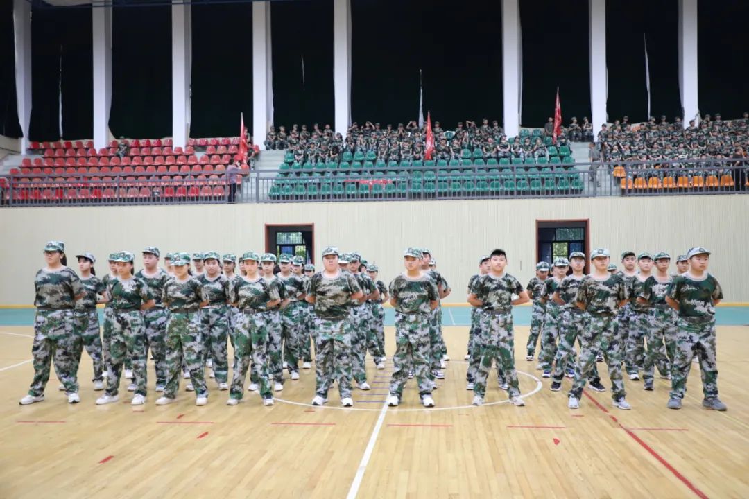 盐城市初级中学2023年“铁军国防训练营”闭营仪式隆重举行