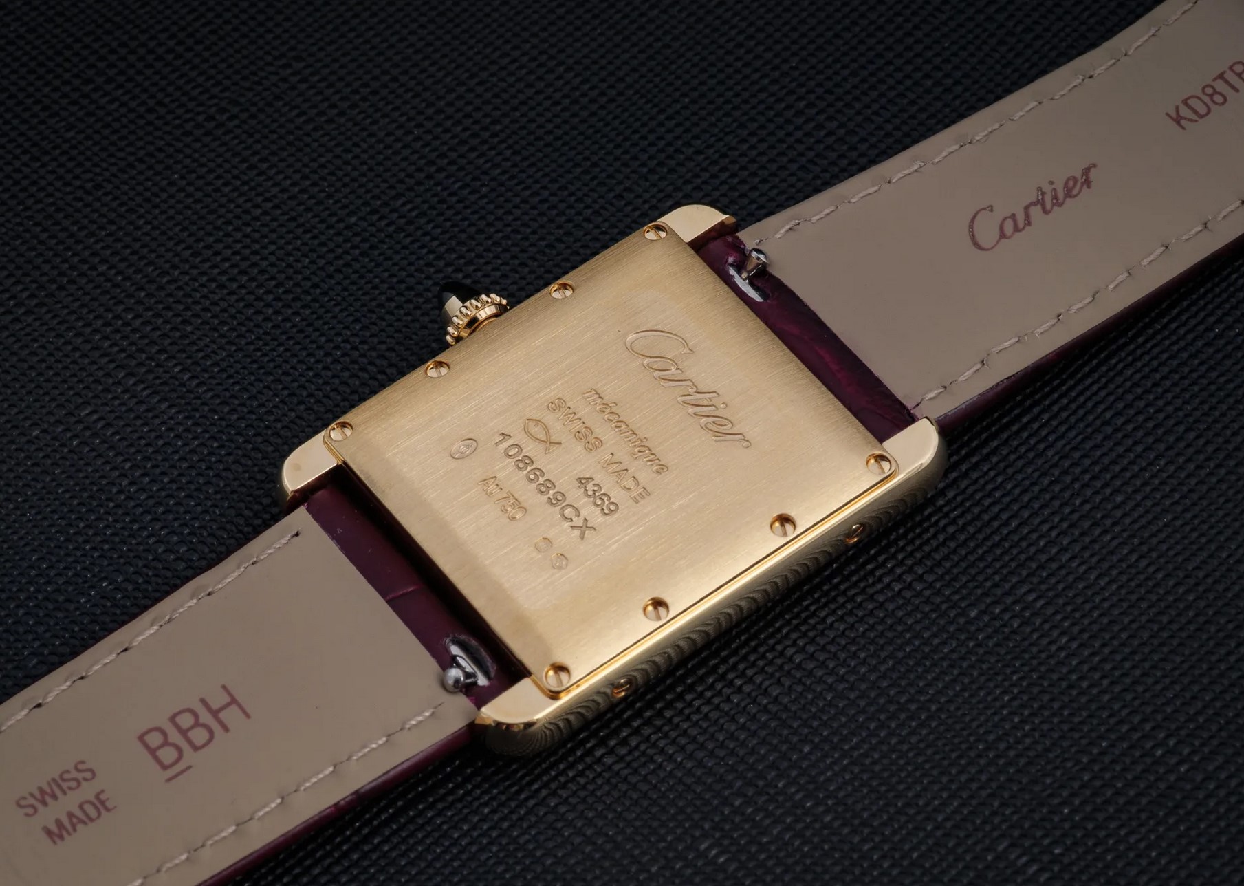 美好的一天从戴上耳机听歌开始吧,美好的一天从带上手环那一刻开始