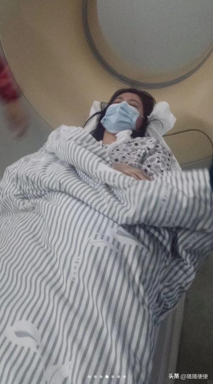 女演员拍戏被勒脖子,女演员被勒住脖子演戏