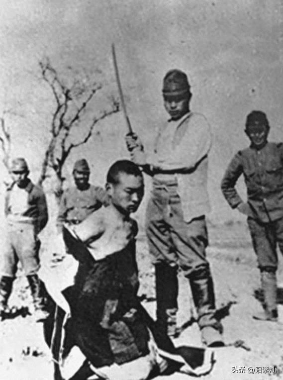 纳粹德国屠杀犹太女人,变态纳粹