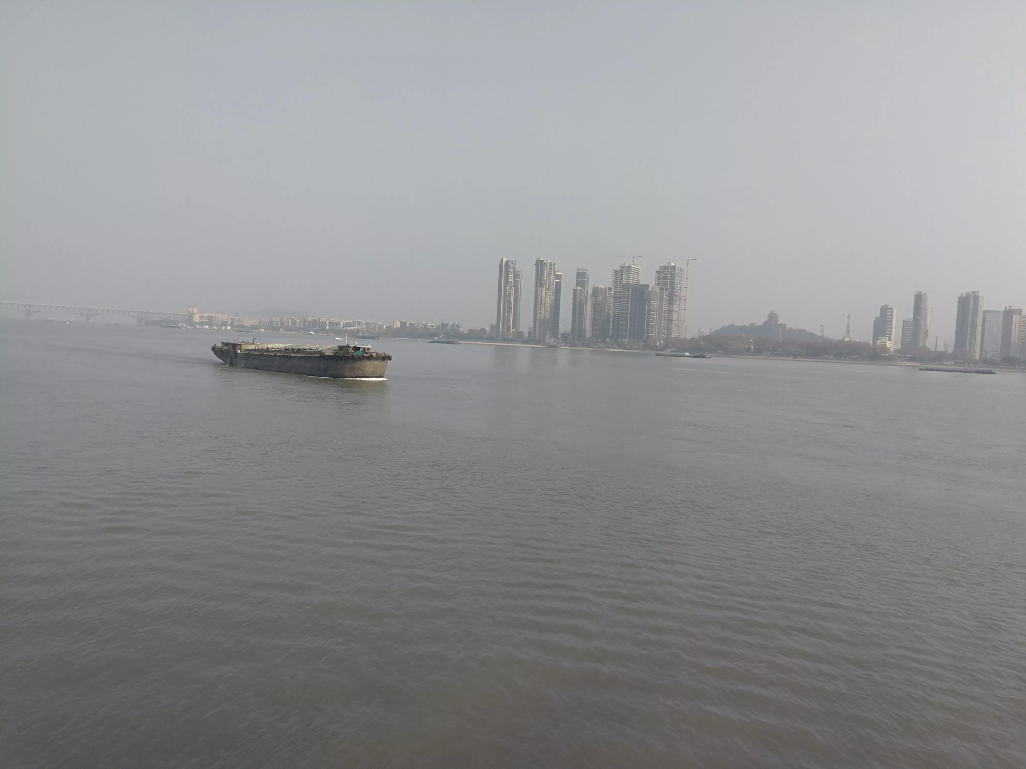 唯见长江天际流描写哪里,唯见长江天际流写出了怎样的心情