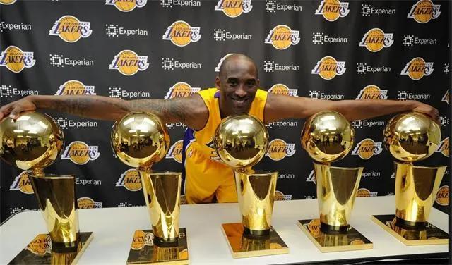 小小卡片的故事,nba卡牌编年史