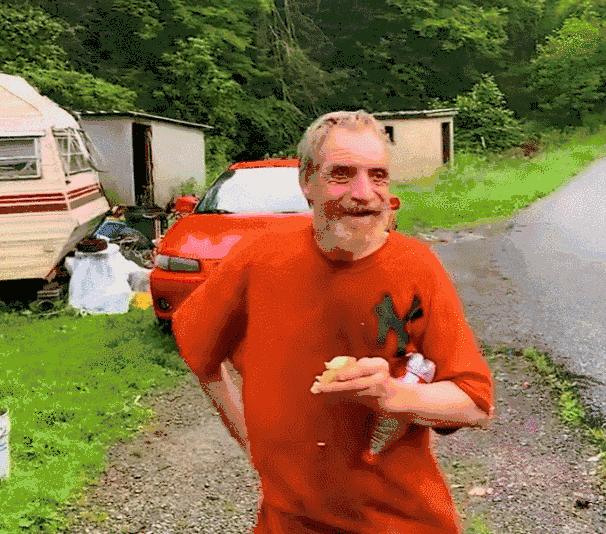 美国家族*伦乱**三代：*亲近**结合导致后代残障，无法说话只能犬吠