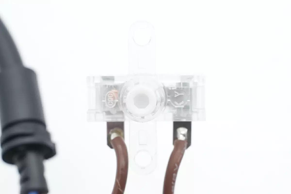 防雷插座拆解,插座10位绿联